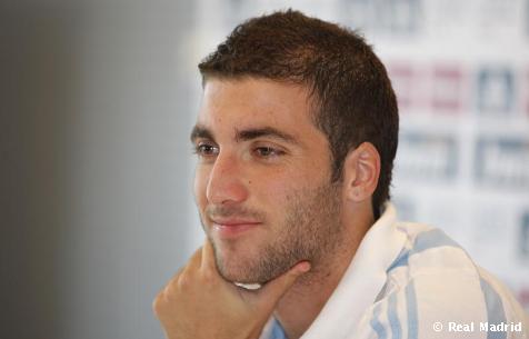 Keputusan Madrid Lepas Higuain Sangat Mengherankan